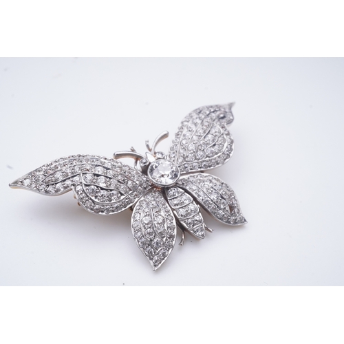 429 - A diamond brooch, designed as a butterfly, set with circular-cut diamonds, totalling approximately 4... 