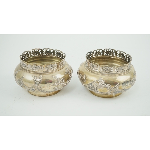 55 - A pair of late 19th/early 20th century Chinese Export silver baluster bowls, by Zee Wo, Shanghai, wi... 