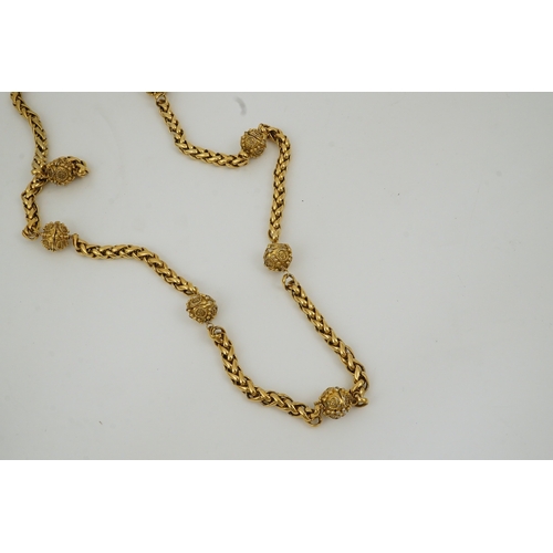 1273 - A Chanel style 1970's necklace