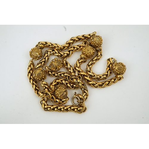 1273 - A Chanel style 1970's necklace