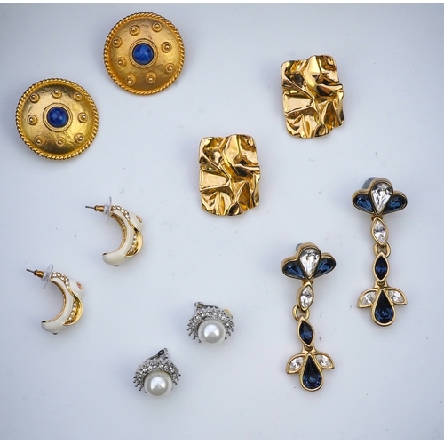 1274 - Five pairs of vintage costume earrings, some for pierced ears and other clips