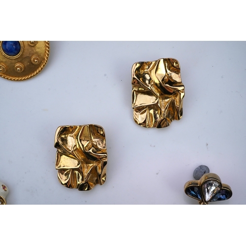 1274 - Five pairs of vintage costume earrings, some for pierced ears and other clips