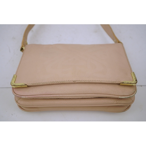 1313 - A Biba pale pink bag