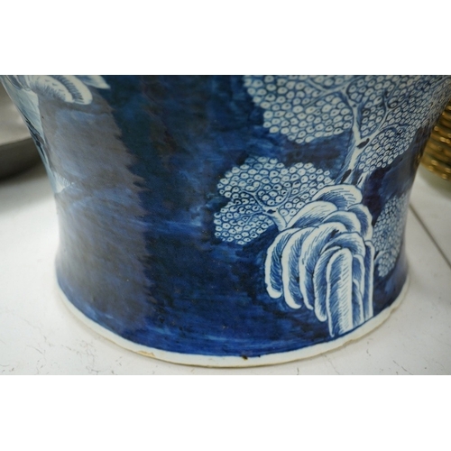 1387 - A large 19th century Chinese blue and white vase with cover, 63cm high. Condition - restored