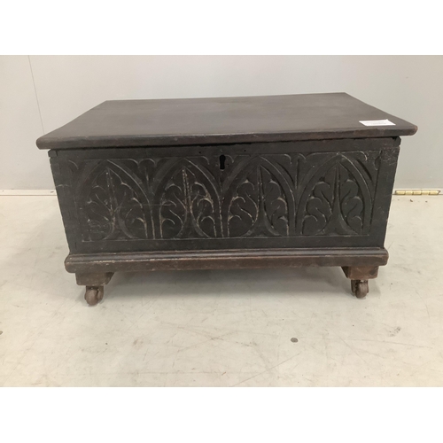1109 - An 18th century oak bible box, width 51cm, depth 34cm, height 28cm. Condition - fair