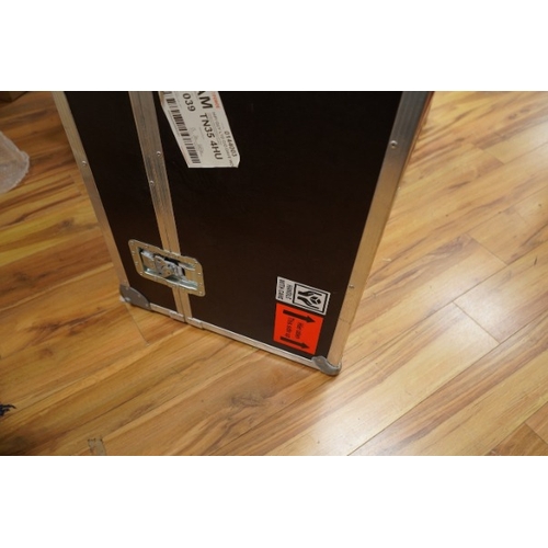 258 - A pair of Kaiser Acoustics Kawero Chiara loudspeakers, made in Germany, high density plywood cabinet... 