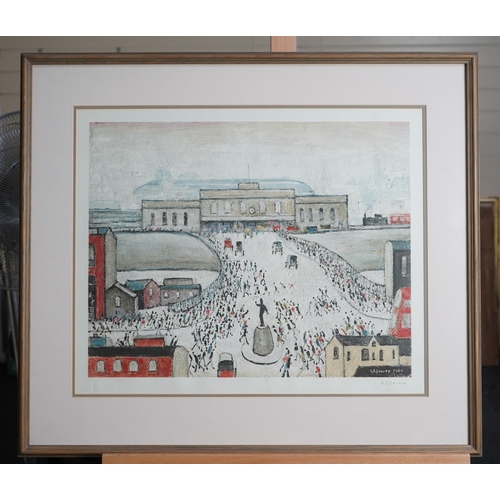 18 - § Laurence Stephen Lowry RBA, RA  (1887-1976)'Station Approach'signed in pencil to the margin lower ... 