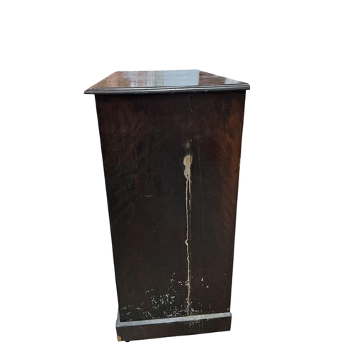 2058 - A George IV mahogany chest of drawers, width 107cm, depth 52cm, height 112cm