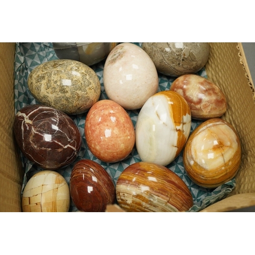 2488 - A collection of mineral eggs