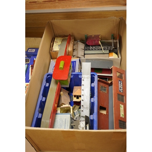 254 - A collection of Hornby Dublo railway for 3-rail running, including three boxed locomotives; an LNER ... 
