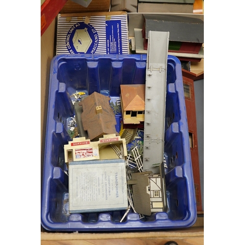 254 - A collection of Hornby Dublo railway for 3-rail running, including three boxed locomotives; an LNER ... 