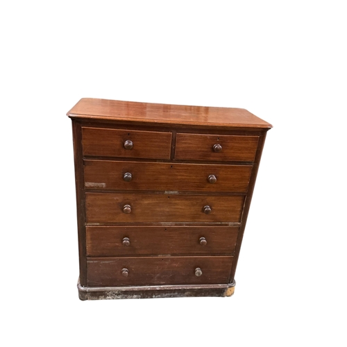 1065 - A Victorian mahogany chest of drawers, width 120cm, depth 54cm, height 136cm