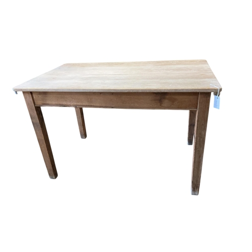 1106 - A Victorian rectangular scrubbed pine kitchen table, width 123cm, depth 75cm, height 76cm