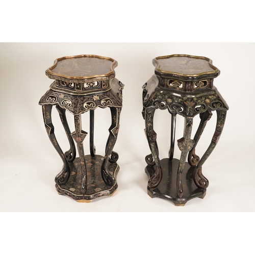 1131 - Two similar Chinese gilt-decorated black lacquer jardiniere stands, 20th century, each shaped top de... 