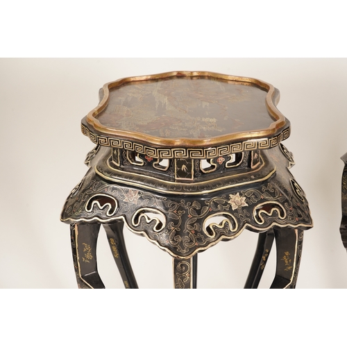 1131 - Two similar Chinese gilt-decorated black lacquer jardiniere stands, 20th century, each shaped top de... 