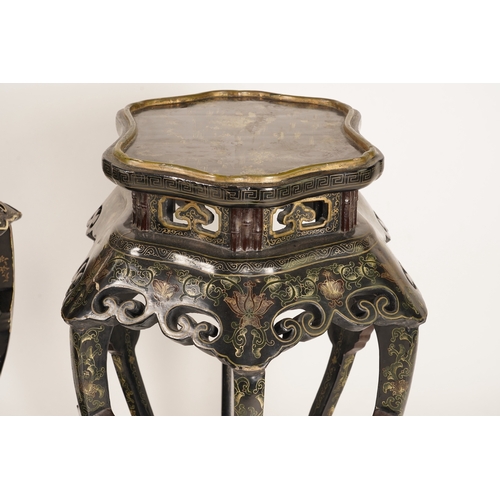 1131 - Two similar Chinese gilt-decorated black lacquer jardiniere stands, 20th century, each shaped top de... 