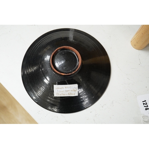 1274 - A Joyce Morgan Chelsea studio pottery dish, Sun Face, diameter 23cm, height 6cm