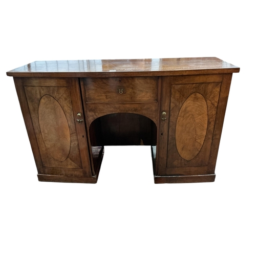 123 - A George III mahogany bowfront sideboard, width 152cm, depth 52cm, height 92cm