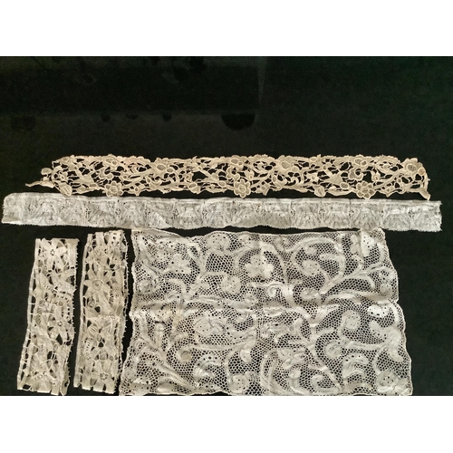 67 - A late 18th century Venetian long bobbin lace streamer for a fall cap 112cm long x 13cm wide, togeth... 