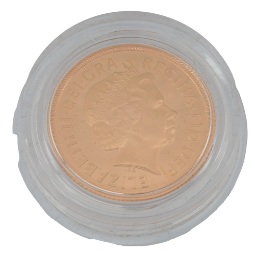 213A - British gold coins, Elizabeth II, Royal Mint UK gold proof sovereign, 2001, in case of issue with ce... 