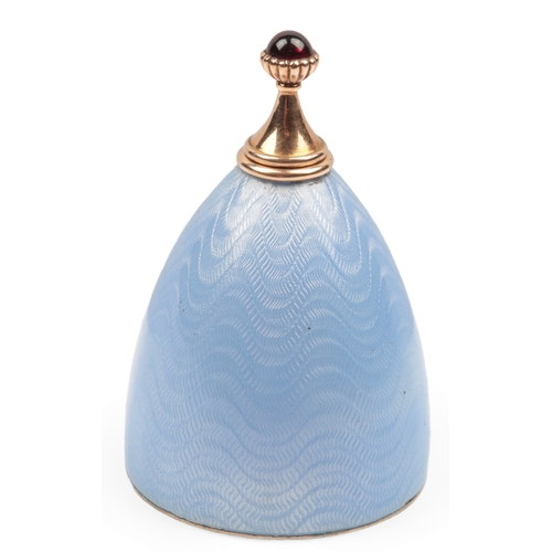 225 - Ivan Britzin, a fine enamel and garnet gum pot, Russia, circa 1905, of high domed form, applied with... 