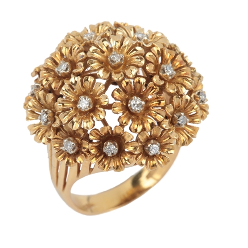 595 - A gold and diamond cocktail ring, Italy, mid 20th century, designed as an articulated dome of flower... 