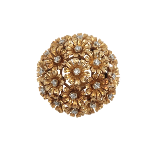 595 - A gold and diamond cocktail ring, Italy, mid 20th century, designed as an articulated dome of flower... 