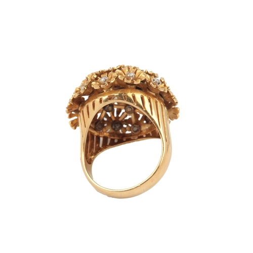 595 - A gold and diamond cocktail ring, Italy, mid 20th century, designed as an articulated dome of flower... 