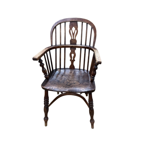 2076 - Three 19th century windsor armchairs, largest width 58cm, depth 45cm, height 102cm