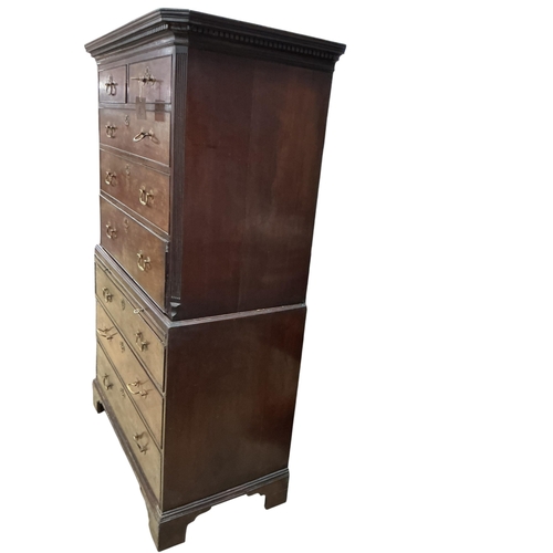 2085 - A George III mahogany chest on chest, width 115cm, depth 61cm, height 184cm