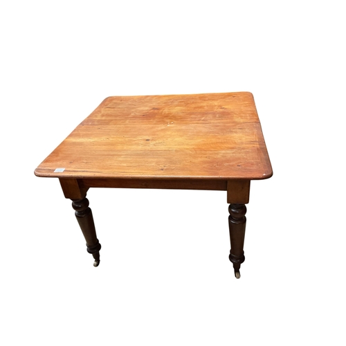 2087 - A Victorian pine extending dining table, width 103cm, 145cm extended, depth 104cm, height 70cm (one ... 