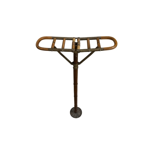 2282 - A late Victorian bamboo shooting stick, 90cm in length