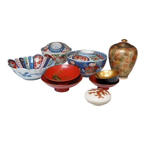 1358 - A group of late 19th/early 20th century Japanese Imari, Satsuma and lacquerwares to include a floral... 