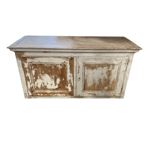 Lot 1059      