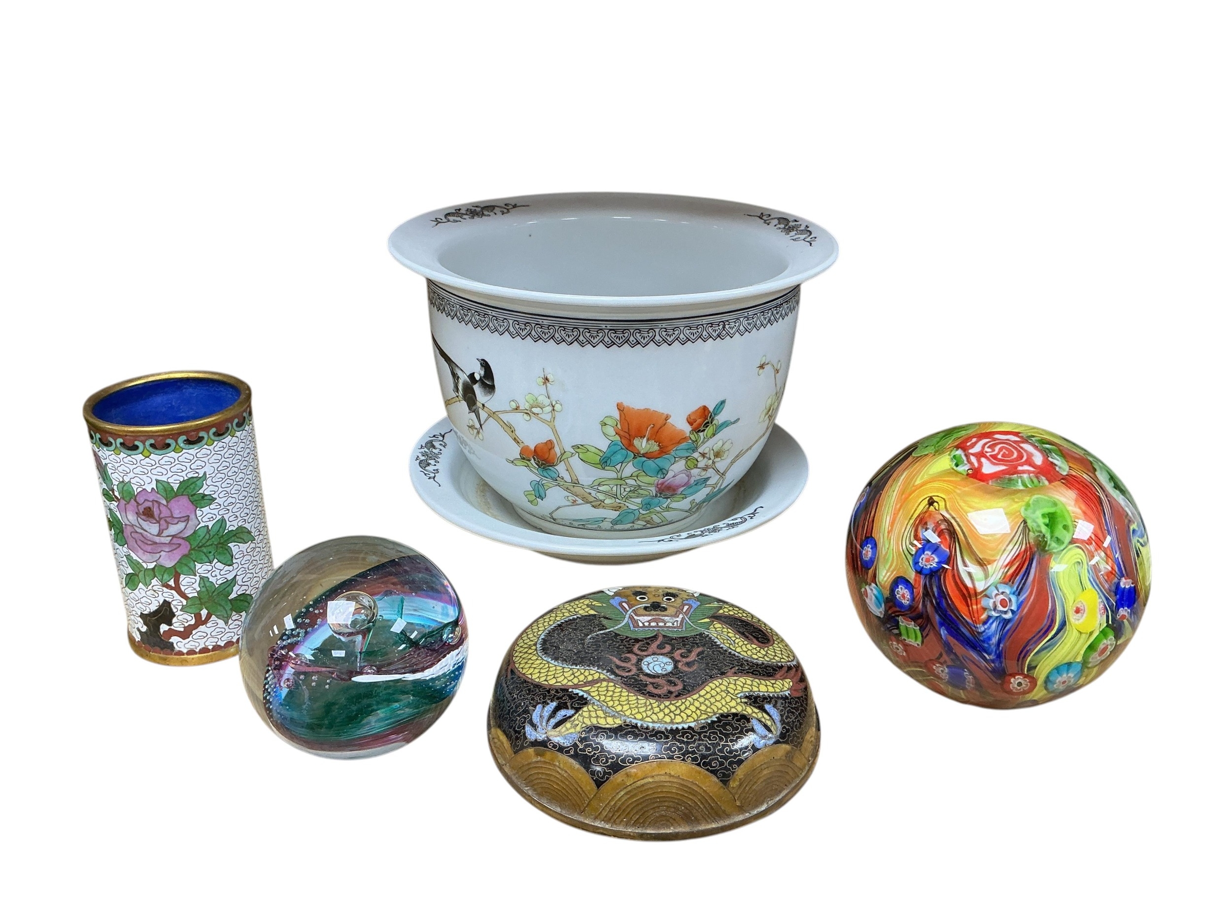 A mixed collection of Chinese and Japanese ceramics and decorative ...