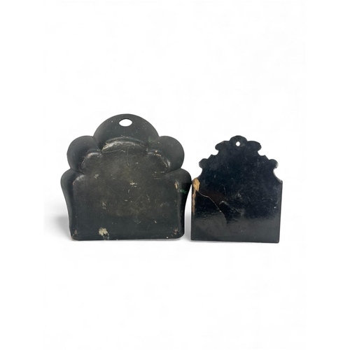 124 - Antique black lacquered wooden crumb tray and matching letter holder with gilt Chinoiserie decoratio... 