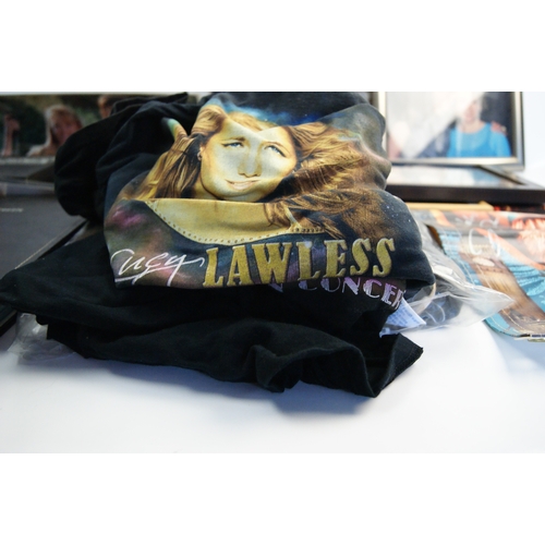 120 - A Collection of Xena: Warrior Princess Memorabilia featuring Autographed Prints and 2008 London Conv... 