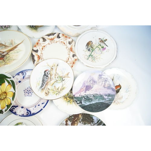 95 - A Collection of Decorative Ceramic Cabinet Plates and a Shallow BowlA collection of decorative cer... 