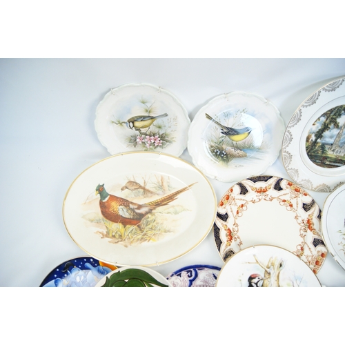 95 - A Collection of Decorative Ceramic Cabinet Plates and a Shallow BowlA collection of decorative cer... 