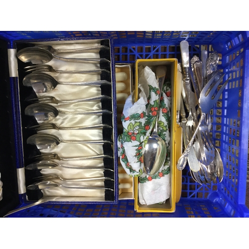 78 - A set of silver handled tea knives
and a quantity of silver plate -