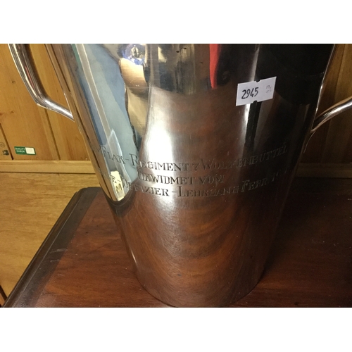 81 - Of military interest: A 1930's German silver plated ice bucket,
with regimental inscription -