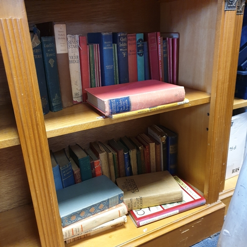 189A - Two shelves of books, assorted interest -