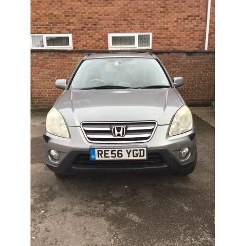 421 - Car: A Honda CR-VI-CTDI Sport, 2006, diesel, 2204cc, approximately 100,000 miles, silver -