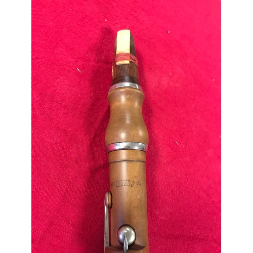 279 - A 19th century clarinet, by Metzeler & Co, London -