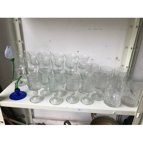 179 - A quantity of drinking glasses -