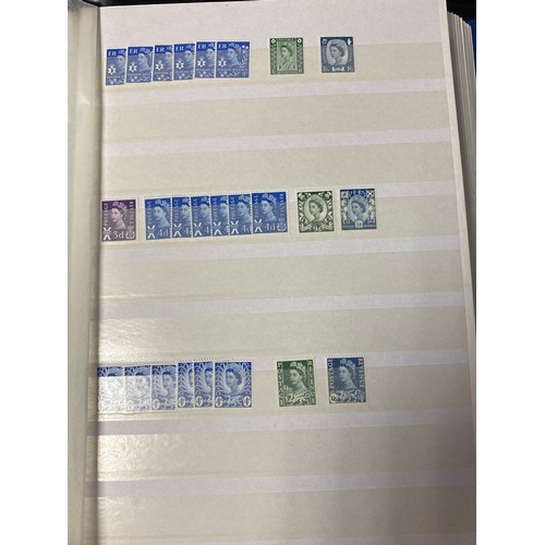 225 - Stamps: GB, Islands, Eire, Gibraltar etc, unmounted, many sets -