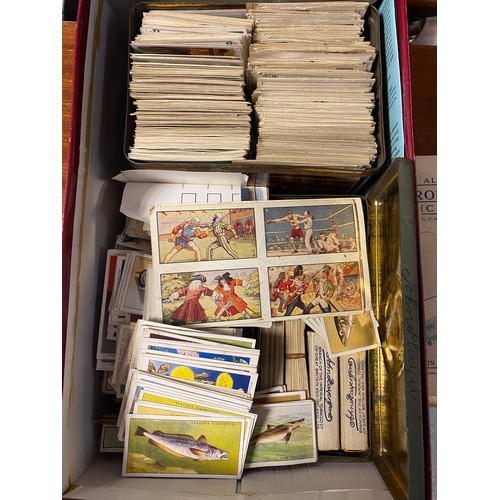 166 - Cigarette cards: a box of mostly loose cards, some in sets -