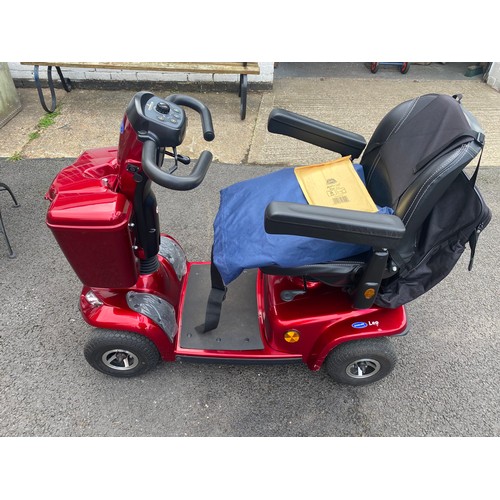 406 - An Invacare Leo mobility scooter -