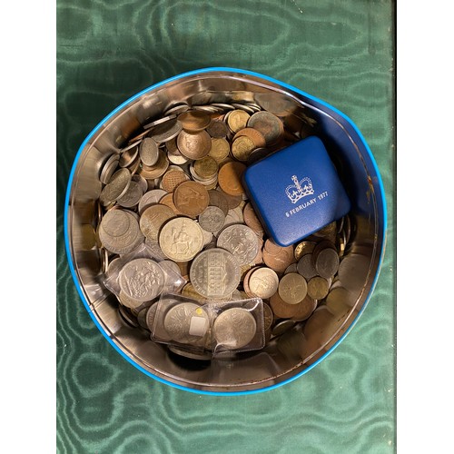 232 - Coins: a tin of assorted GB coins -