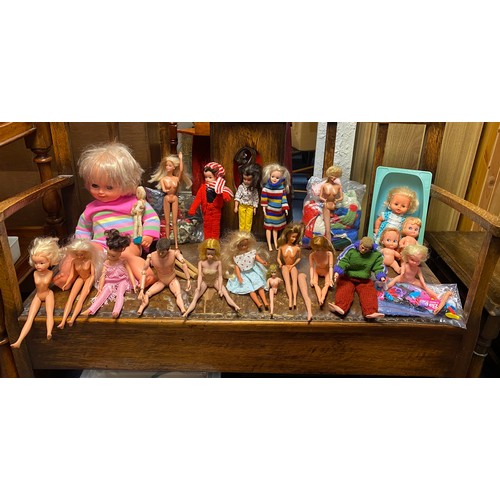 291 - A collection of Barbie and Action Man dolls, and some accessories (some af/f) -